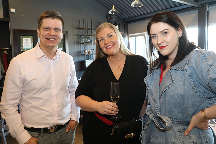Travelnews.lv 5.04.2019 apmeklē igauņu šefpavāra Vladislava Djačuka garšīgo prezentāciju, ko organizē par godu «Bocuse d Or» Eiropas pusfinālam Tallin Travelnews.lv 5.04.2019 apmeklē igauņu šefpavāra Vladislava Djačuka garšīgo prezentāciju, ko organizē par godu «Bocuse d Or» Eiropas pusfinālam Tallin 250820