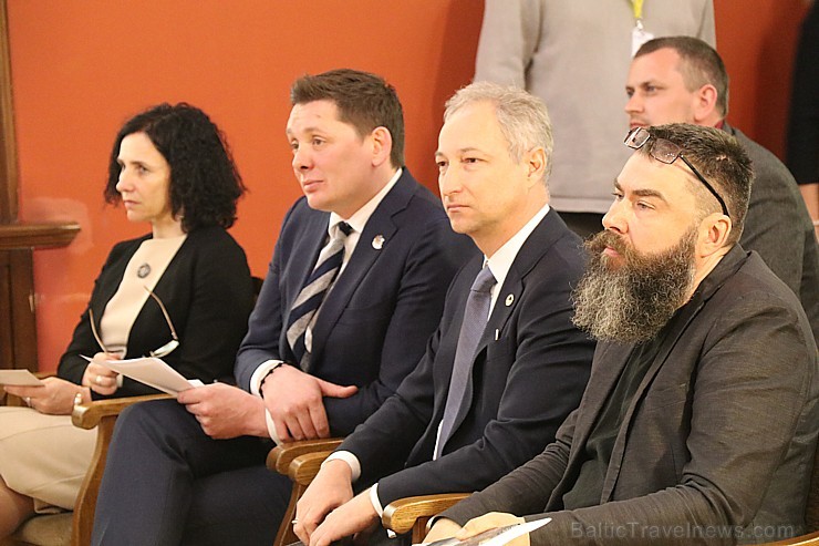 Travelnews.lv apmeklē Latvijas Republikas Saeimu, kur pirmo reizi svin Latgales kongresa dienu 252334