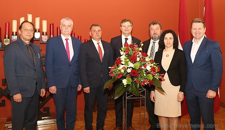 Travelnews.lv apmeklē Latvijas Republikas Saeimu, kur pirmo reizi svin Latgales kongresa dienu 252368