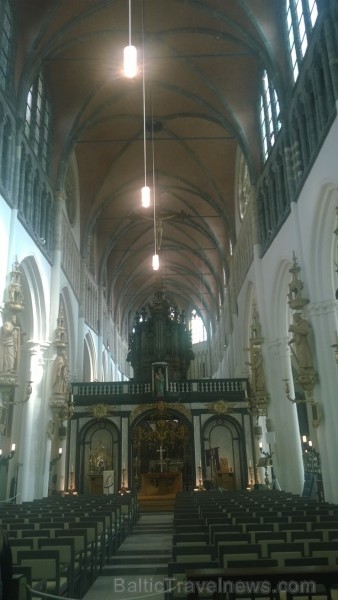 Latviešu ceļotāji, dodoties uz Nīderlandes plašajiem tulpju laukiem, izbauda arī Beļģijas vēsturisko pilsētu Brigi Latviešu ceļotāji, dodoties uz Nīderlandes plašajiem tulpju laukiem, izbauda arī Beļģijas vēsturisko pilsētu Brigi 252448