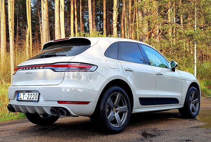 Travelnews.lv apceļo Latgali un Sēliju ar jauno «Porsche Macan» 252646