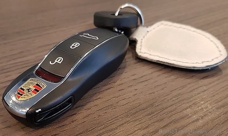 Travelnews.lv apceļo Latgali un Sēliju ar jauno «Porsche Macan» 252702
