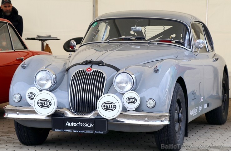 Latvijas Antīko automobiļu kluba «Youngtimer Rally» sekcija rīkoja 5.05.2019 «Youngtimer Cars&Coffee 2019» salidojumu 253065
