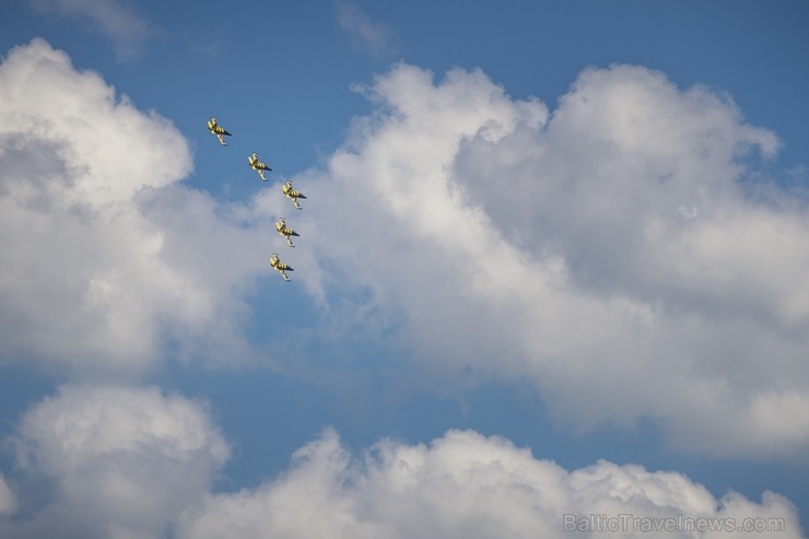 Aviācijas bāzē Lielvārdē 8.06.2019. norisinājās aviācijas paraugdemonstrējumi, kas veltīti Gaisa spēku simtgadei Aviācijas bāzē Lielvārdē 8.06.2019. norisinājās aviācijas paraugdemonstrējumi, kas veltīti Gaisa spēku simtgadei 256484
