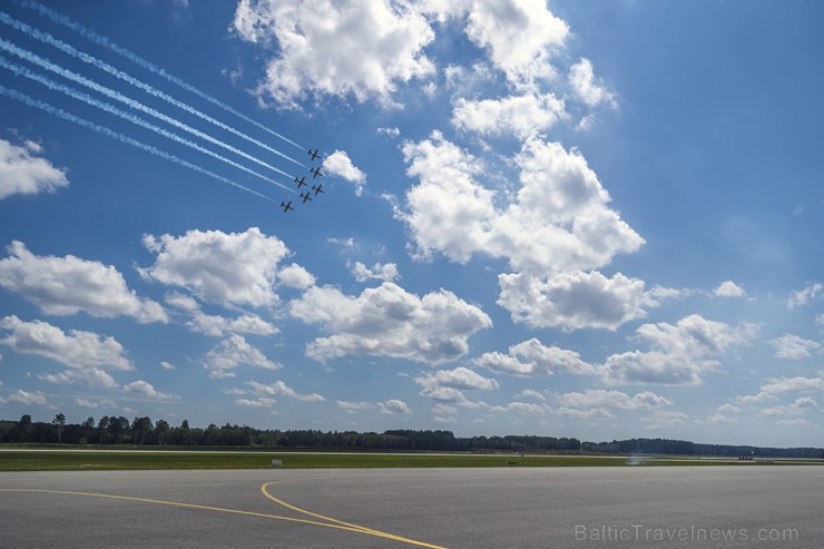 Aviācijas bāzē Lielvārdē 8.06.2019. norisinājās aviācijas paraugdemonstrējumi, kas veltīti Gaisa spēku simtgadei Aviācijas bāzē Lielvārdē 8.06.2019. norisinājās aviācijas paraugdemonstrējumi, kas veltīti Gaisa spēku simtgadei 256485