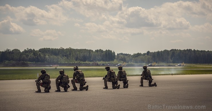 Aviācijas bāzē Lielvārdē 8.06.2019. norisinājās aviācijas paraugdemonstrējumi, kas veltīti Gaisa spēku simtgadei Aviācijas bāzē Lielvārdē 8.06.2019. norisinājās aviācijas paraugdemonstrējumi, kas veltīti Gaisa spēku simtgadei 256496