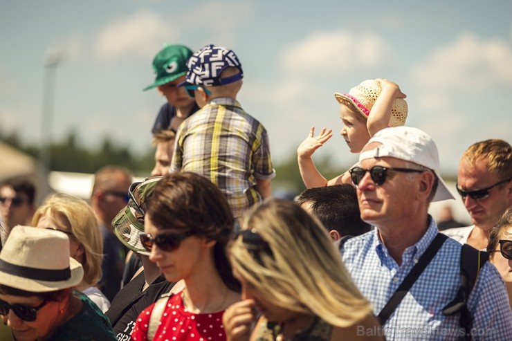 Aviācijas bāzē Lielvārdē 8.06.2019. norisinājās aviācijas paraugdemonstrējumi, kas veltīti Gaisa spēku simtgadei Aviācijas bāzē Lielvārdē 8.06.2019. norisinājās aviācijas paraugdemonstrējumi, kas veltīti Gaisa spēku simtgadei 256502