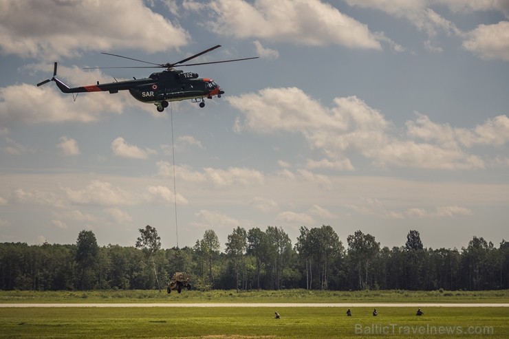 Aviācijas bāzē Lielvārdē 8.06.2019. norisinājās aviācijas paraugdemonstrējumi, kas veltīti Gaisa spēku simtgadei Aviācijas bāzē Lielvārdē 8.06.2019. norisinājās aviācijas paraugdemonstrējumi, kas veltīti Gaisa spēku simtgadei 256517