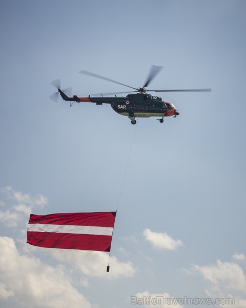Aviācijas bāzē Lielvārdē 8.06.2019. norisinājās aviācijas paraugdemonstrējumi, kas veltīti Gaisa spēku simtgadei Aviācijas bāzē Lielvārdē 8.06.2019. norisinājās aviācijas paraugdemonstrējumi, kas veltīti Gaisa spēku simtgadei 256530