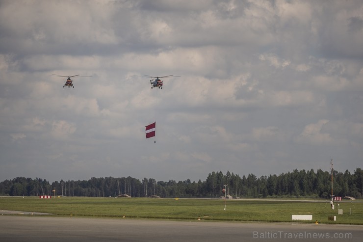 Aviācijas bāzē Lielvārdē 8.06.2019. norisinājās aviācijas paraugdemonstrējumi, kas veltīti Gaisa spēku simtgadei Aviācijas bāzē Lielvārdē 8.06.2019. norisinājās aviācijas paraugdemonstrējumi, kas veltīti Gaisa spēku simtgadei 256539