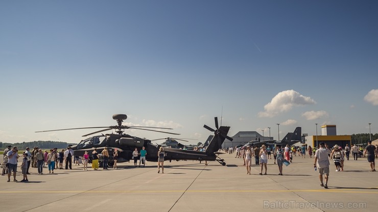 Aviācijas bāzē Lielvārdē 8.06.2019. norisinājās aviācijas paraugdemonstrējumi, kas veltīti Gaisa spēku simtgadei Aviācijas bāzē Lielvārdē 8.06.2019. norisinājās aviācijas paraugdemonstrējumi, kas veltīti Gaisa spēku simtgadei 256542