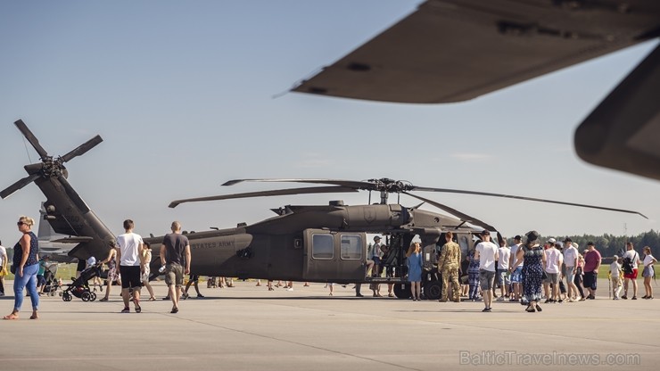 Aviācijas bāzē Lielvārdē 8.06.2019. norisinājās aviācijas paraugdemonstrējumi, kas veltīti Gaisa spēku simtgadei Aviācijas bāzē Lielvārdē 8.06.2019. norisinājās aviācijas paraugdemonstrējumi, kas veltīti Gaisa spēku simtgadei 256548