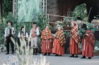 Rīgas augstākajā kalnā līdz pat rīta gaismai lustīgi līgo Jāņa bērni
