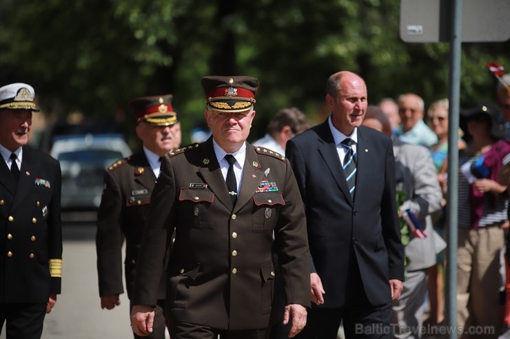 Pirms 100 gadiem Latvijas valsts pastāvēšana tika izcīnīta Neatkarības kara laikā, kad Ziemeļlatvijas frontes līnijā latviešu un igauņu karaspēki pie Pirms 100 gadiem Latvijas valsts pastāvēšana tika izcīnīta Neatkarības kara laikā, kad Ziemeļlatvijas frontes līnijā latviešu un igauņu karaspēki pie 257578