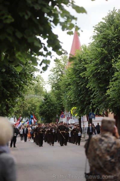 Pirms 100 gadiem Latvijas valsts pastāvēšana tika izcīnīta Neatkarības kara laikā, kad Ziemeļlatvijas frontes līnijā latviešu un igauņu karaspēki pie Pirms 100 gadiem Latvijas valsts pastāvēšana tika izcīnīta Neatkarības kara laikā, kad Ziemeļlatvijas frontes līnijā latviešu un igauņu karaspēki pie 257583