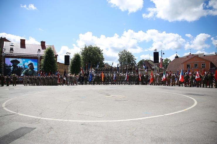Pirms 100 gadiem Latvijas valsts pastāvēšana tika izcīnīta Neatkarības kara laikā, kad Ziemeļlatvijas frontes līnijā latviešu un igauņu karaspēki pie Pirms 100 gadiem Latvijas valsts pastāvēšana tika izcīnīta Neatkarības kara laikā, kad Ziemeļlatvijas frontes līnijā latviešu un igauņu karaspēki pie 257674