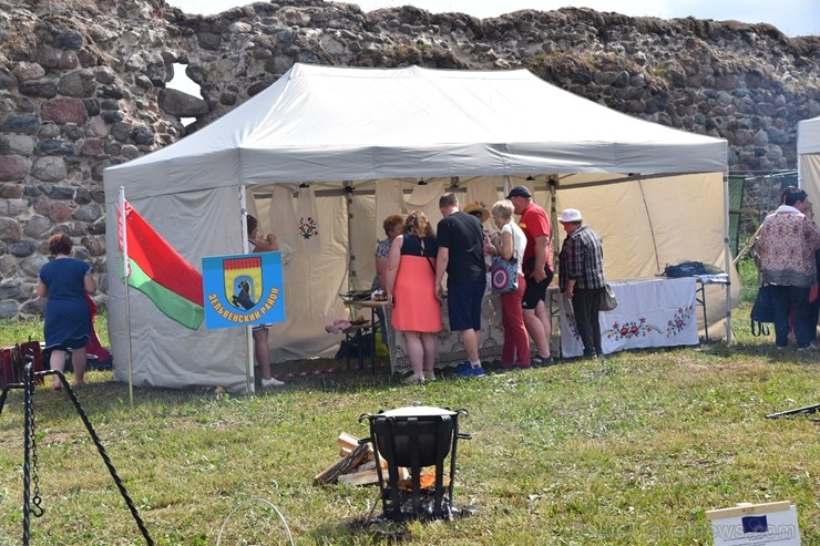 Ludzas pilskalnā notika kultūrvēstures festivāls Ludzas pilskalnā notika kultūrvēstures festivāls