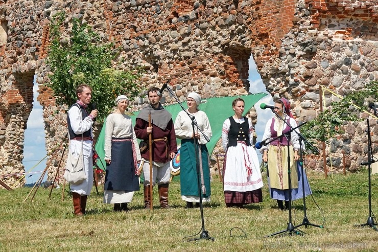 Ludzas pilskalnā notika kultūrvēstures festivāls Ludzas pilskalnā notika kultūrvēstures festivāls