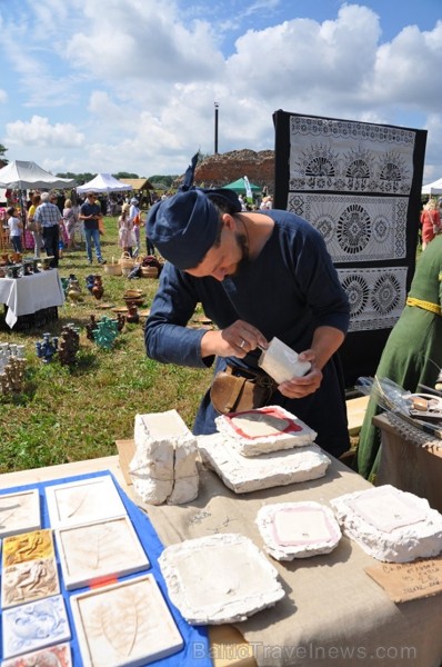 Ludzas pilskalnā notika kultūrvēstures festivāls Ludzas pilskalnā notika kultūrvēstures festivāls
