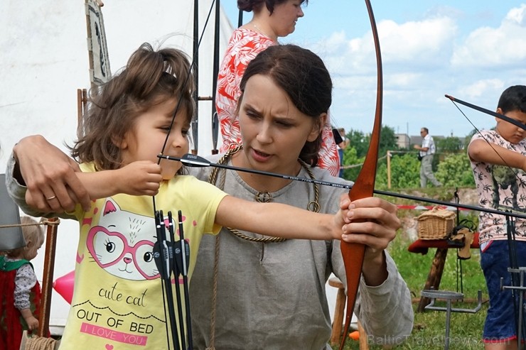 Ludzas pilskalnā notika kultūrvēstures festivāls Ludzas pilskalnā notika kultūrvēstures festivāls
