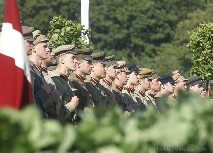 Pasākuma norises vieta Liepājā tika iekārtota precīzi un stilistiski atbilstoši 1919. gada vēsturisko fotoattēlu piemēriem Pasākuma norises vieta Liepājā tika iekārtota precīzi un stilistiski atbilstoši 1919. gada vēsturisko fotoattēlu piemēriem 258039