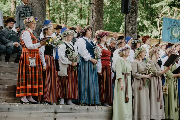 Šogad aprit 155. gadskārta kopš pirmajām dziesmu dienām, kas norisinājās Valmieras pusē - Dikļos Šogad aprit 155. gadskārta kopš pirmajām dziesmu dienām, kas norisinājās Valmieras pusē - Dikļos 258130