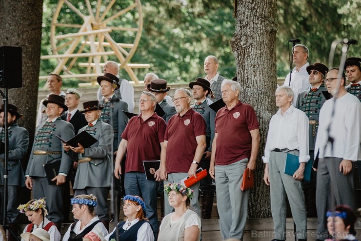 Šogad aprit 155. gadskārta kopš pirmajām dziesmu dienām, kas norisinājās Valmieras pusē - Dikļos Šogad aprit 155. gadskārta kopš pirmajām dziesmu dienām, kas norisinājās Valmieras pusē - Dikļos 258134