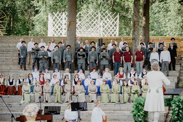 Šogad aprit 155. gadskārta kopš pirmajām dziesmu dienām, kas norisinājās Valmieras pusē - Dikļos Šogad aprit 155. gadskārta kopš pirmajām dziesmu dienām, kas norisinājās Valmieras pusē - Dikļos 258136