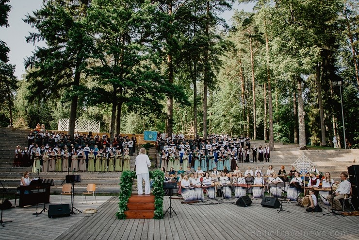 Šogad aprit 155. gadskārta kopš pirmajām dziesmu dienām, kas norisinājās Valmieras pusē - Dikļos Šogad aprit 155. gadskārta kopš pirmajām dziesmu dienām, kas norisinājās Valmieras pusē - Dikļos 258154