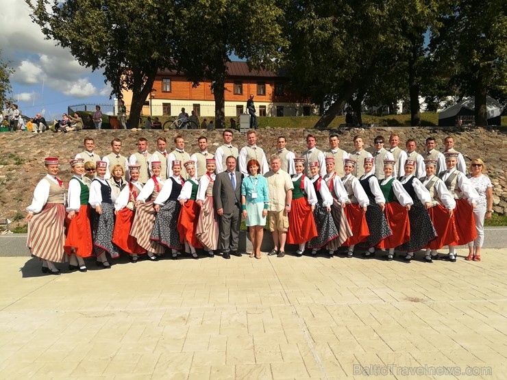 Hanzas dienās piedalījās 72 delegācijas no dažādām Eiropas valstu Hanzas pilsētām, kā arī 17 Krievijas Hanzas pilsētām, kuras visas ietilpst Hanzas pi Hanzas dienās piedalījās 72 delegācijas no dažādām Eiropas valstu Hanzas pilsētām, kā arī 17 Krievijas Hanzas pilsētām, kuras visas ietilpst Hanzas pi 258186