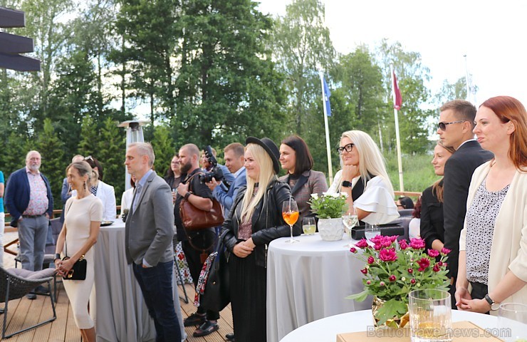 Baltezera krastā ir atvērts jauns un perspektīvs restorāns «Lake House Resto» 258616