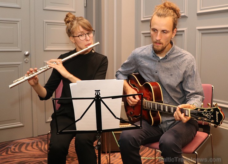 Jaunā māksliniece Agate Bernāne rīko personālo izstādi viesnīcā «Grand Poet by Semarah Hotels» 258853