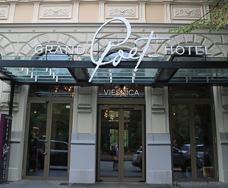 Jaunā māksliniece Agate Bernāne rīko personālo izstādi viesnīcā «Grand Poet by Semarah Hotels» 258869