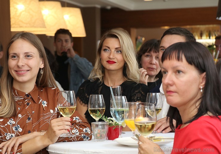Skandināvu viesnīcu tīkls 11.07.2019 pirmo reizi oficiāli ienāk Vecrīgā ar «Radisson Old Town Riga» Skandināvu viesnīcu tīkls 11.07.2019 pirmo reizi oficiāli ienāk Vecrīgā ar «Radisson Old Town Riga» 258997
