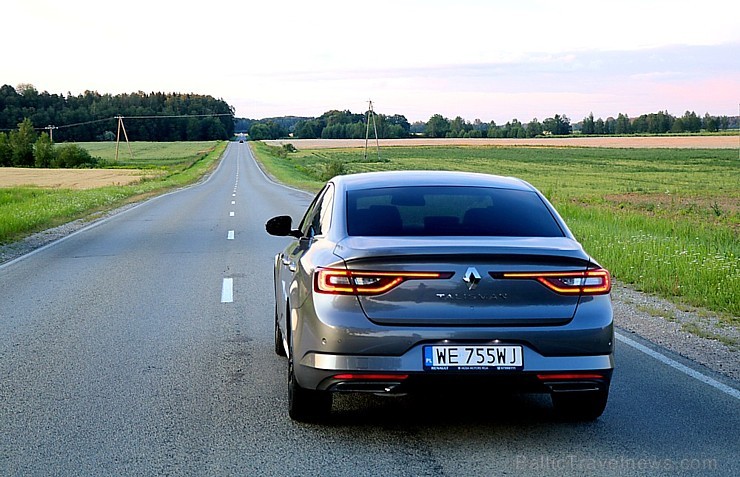 Travelnews.lv apceļo Latviju ar jauno «Renault Talisman» 259109