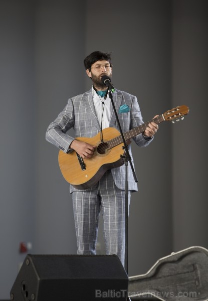 Muzikālā izrāde «Čikāgas piecīši. Leģendu atgriešanās» apceļo Latvijas pilsētas un mazpilsētas. Foto: Andris Zemels Muzikālā izrāde «Čikāgas piecīši. Leģendu atgriešanās» apceļo Latvijas pilsētas un mazpilsētas. Foto: Andris Zemels 259310