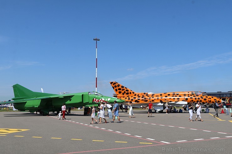 Tukumā 2019.gada 20. un 21.jūlijā kuplā skaitā pulcējas avio šova cienītāji uz «Wings Over Baltics Airshow 2019» Tukumā 2019.gada 20. un 21.jūlijā kuplā skaitā pulcējas avio šova cienītāji uz «Wings Over Baltics Airshow 2019» 259455