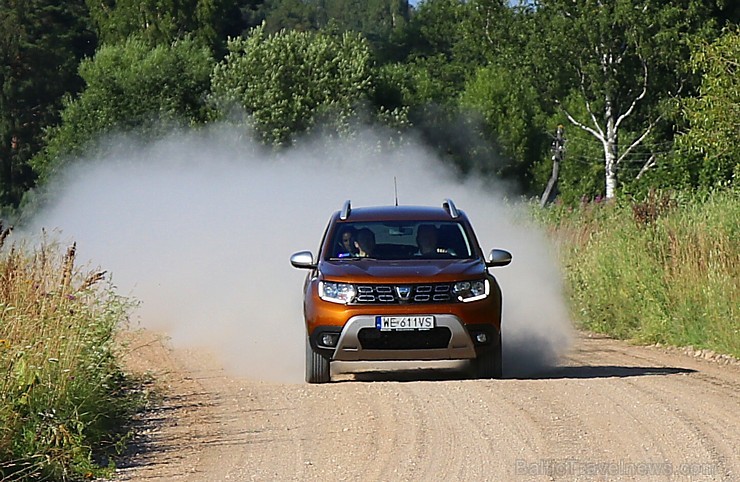 Travelnews.lv apceļo Latviju ar lētāko SUV spēkratu «Dacia Duster TCe 150 GPF» 259555