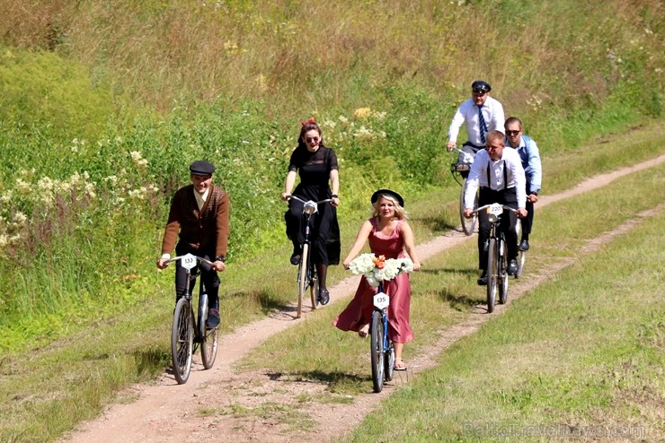 Mazsalacā reizē ar pilsētas svētkiem jau devīto gadu svin Mazsalacā dzimušā amatnieka, velosipēdu izgatavotāja Gustava Ērenpreisa jubileju Mazsalacā reizē ar pilsētas svētkiem jau devīto gadu svin Mazsalacā dzimušā amatnieka, velosipēdu izgatavotāja Gustava Ērenpreisa jubileju 259640