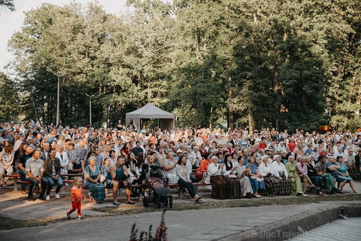 Ar svētku koncertiem, sportiskām aktivitātēm un pat dabai draudzīgiem pasākumiem svin 10. Balvu novada svētkus Ar svētku koncertiem, sportiskām aktivitātēm un pat dabai draudzīgiem pasākumiem svin 10. Balvu novada svētkus