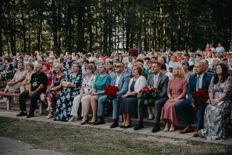 Ar svētku koncertiem, sportiskām aktivitātēm un pat dabai draudzīgiem pasākumiem svin 10. Balvu novada svētkus Ar svētku koncertiem, sportiskām aktivitātēm un pat dabai draudzīgiem pasākumiem svin 10. Balvu novada svētkus