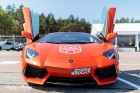 Rīgā ar ekskluzīvām automašīnām pārsteidz «Gran Turismo» pasaules tūres dalībnieki