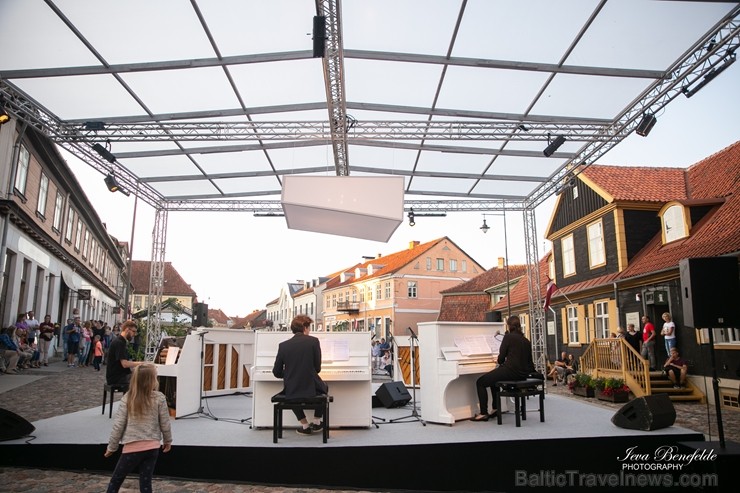 Jau divdesmit ceturto reizi Kuldīgā ar plašu pasākumu klāstu svinēja festivālu Jau divdesmit ceturto reizi Kuldīgā ar plašu pasākumu klāstu svinēja festivālu