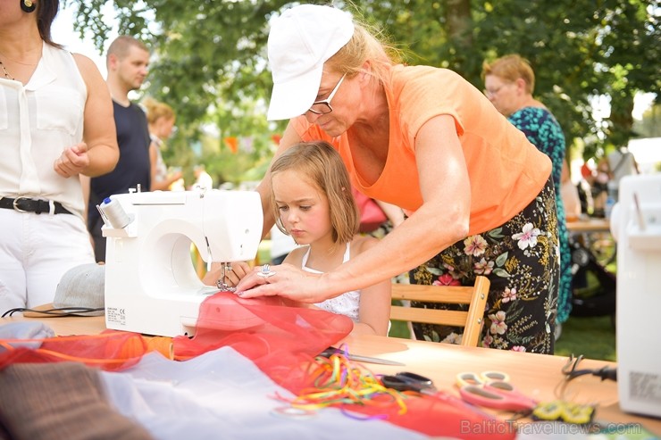 Valmierā nosvinēta pilsētas 736. Dzimšanas diena ar tradicionālām un jaunām aktivitātēm, kas iepriecinājušas ikvienu svētku dalībnieku Valmierā nosvinēta pilsētas 736. Dzimšanas diena ar tradicionālām un jaunām aktivitātēm, kas iepriecinājušas ikvienu svētku dalībnieku 260118
