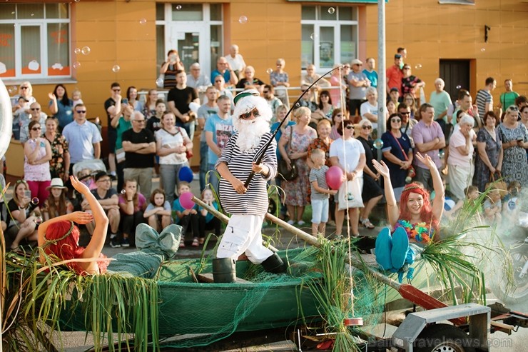 Valmierā nosvinēta pilsētas 736. Dzimšanas diena ar tradicionālām un jaunām aktivitātēm, kas iepriecinājušas ikvienu svētku dalībnieku Valmierā nosvinēta pilsētas 736. Dzimšanas diena ar tradicionālām un jaunām aktivitātēm, kas iepriecinājušas ikvienu svētku dalībnieku 260152