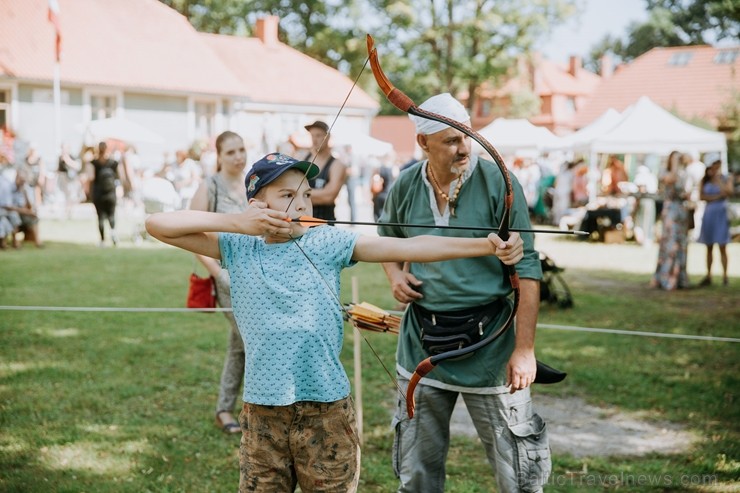 Valmierā nosvinēta pilsētas 736. Dzimšanas diena ar tradicionālām un jaunām aktivitātēm, kas iepriecinājušas ikvienu svētku dalībnieku Valmierā nosvinēta pilsētas 736. Dzimšanas diena ar tradicionālām un jaunām aktivitātēm, kas iepriecinājušas ikvienu svētku dalībnieku 260165