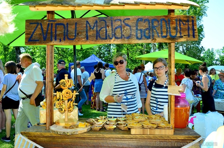 Sklandrauši ir pirmais Latvijas pārtikas produkts, kura ražošanu aizsargā Eiropas Savienība - šis gardums ir iekļauts Eiropas Komisijas reģistra sara Sklandrauši ir pirmais Latvijas pārtikas produkts, kura ražošanu aizsargā Eiropas Savienība - šis gardums ir iekļauts Eiropas Komisijas reģistra sara 260502