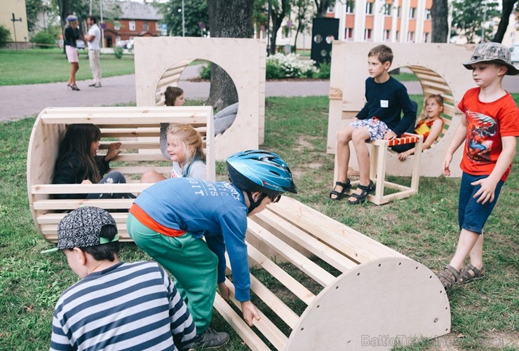 Ar deviņām izrādēm, izzinošām aktivitātēm un devīzi Ar deviņām izrādēm, izzinošām aktivitātēm un devīzi