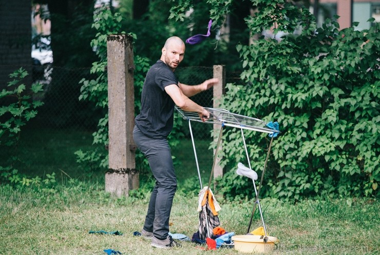 Ar deviņām izrādēm, izzinošām aktivitātēm un devīzi Ar deviņām izrādēm, izzinošām aktivitātēm un devīzi