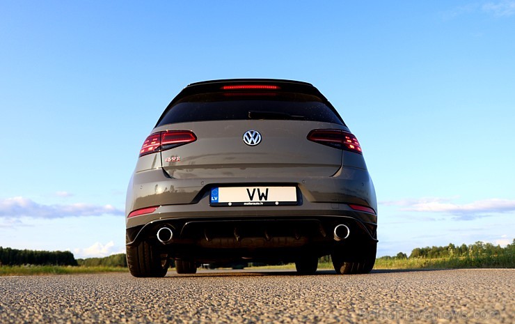 Travelnews.lv apceļo Latviju ar jauno un jaudīgo «VW Golf GTI TRC» 260977